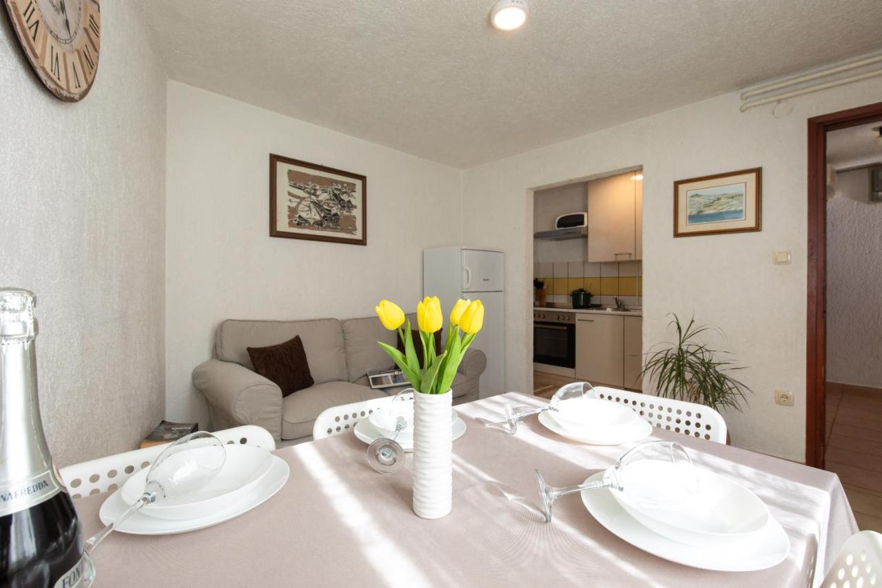Apartman Umpa Омишаль Экстерьер фото
